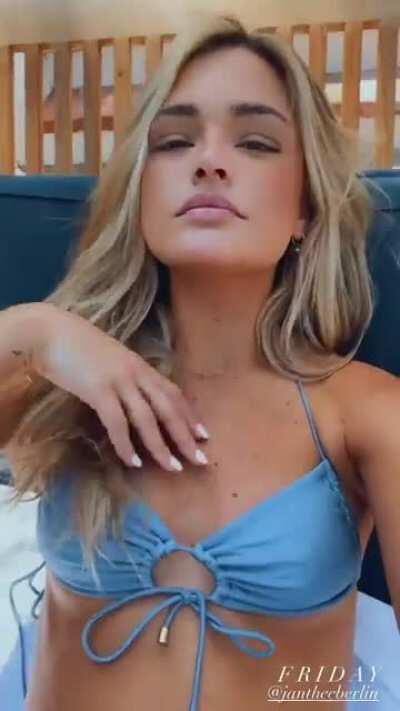 Laying down on he ig story