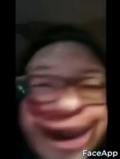 Sustop posusiting about AMOGUS