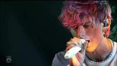 twin flame at the Billboard Music Awards 2022