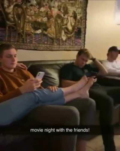 Someone got foot fetish my dudes LMAO