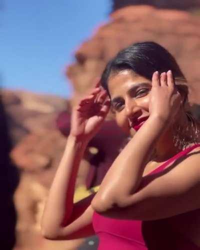 Iswarya Menon 🤤