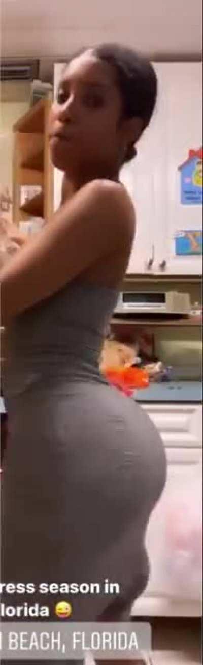 🍑🍑