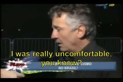 Os gringo estão conhecendo o Freddy Mercury prateado