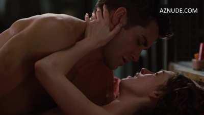 Anne Hathaway In LOVE AND OTHER DRUGS