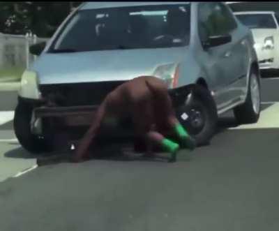 I'm not sure what's going on, but I'm sure drugs are involved