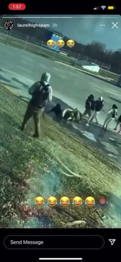 People decided to fight but ended up slipping on some ice