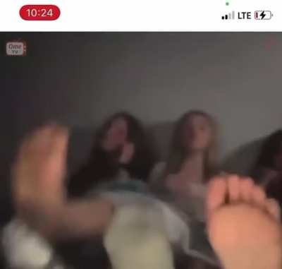 omegle feet
