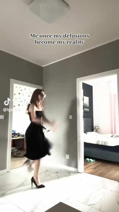 New Ayesha mashup of a remix of a sampled song going viral on TikTok (3M views)