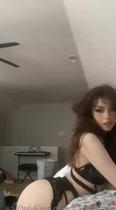 Hannahuwu new content - F0lder B3l0w