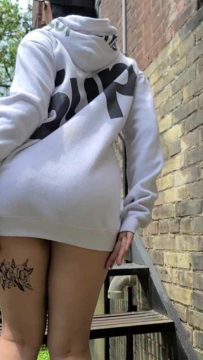 I love spreading my cheeks