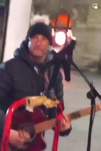 Glasgow’s best busker