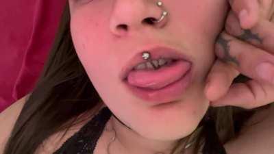 hey i am bored now. UPV0tE and i will give you a task 😈🙇‍♂️