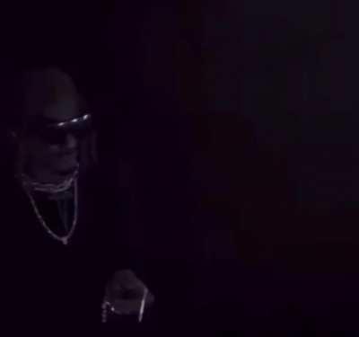 Me Omw to fondle Bruce 🤞🏿😈