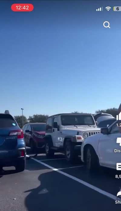 MC doesn’t know how to park