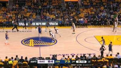 [Highlight] Malik Monk assists De'Aaron Fox on a three, gets a block on Jordan Poole, then hits a 3 of his own