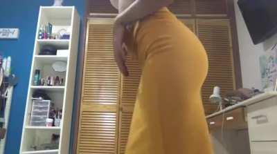 [F] [31] Meet me in my office..