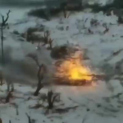 T90 getting destroied by 25 mm