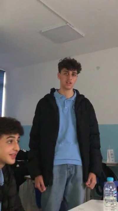 L class can’t believe they didn’t like thug tears A COLORS SHOW