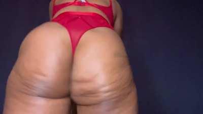 Like that sound ? 🍑 👏🏽