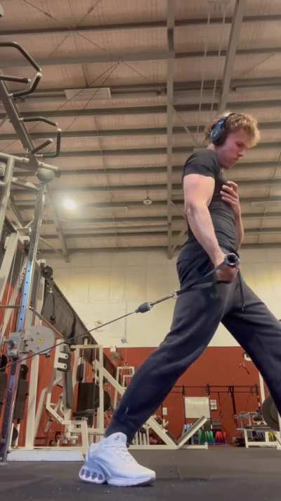 Arm day, how&rsquo;s my form?