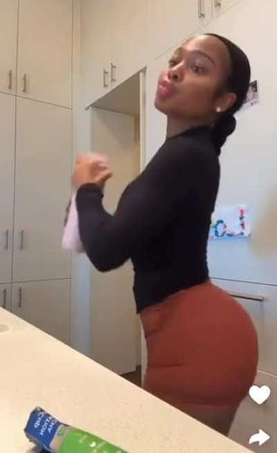 I bet she magical wit it