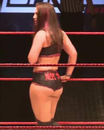 Tegan Nox at her peak thickness
