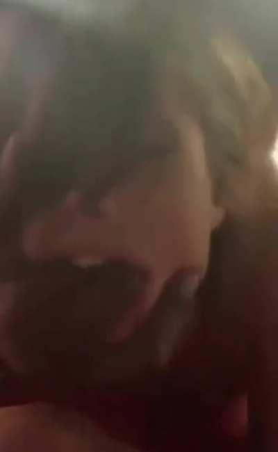 How the PTA mom likes to get down 😈