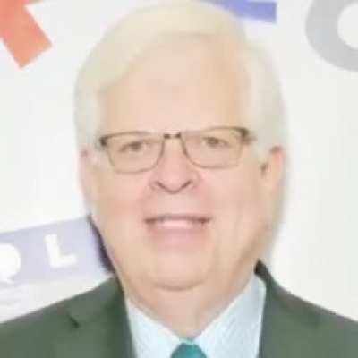 w-what are you doing dennis?? 😳😳