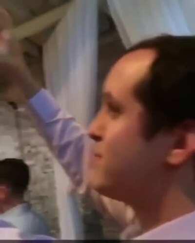 HMB while I click some wedding pictures