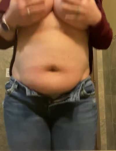 How about some throwback Thursday Thiccness?  Are you guys and gals interested?