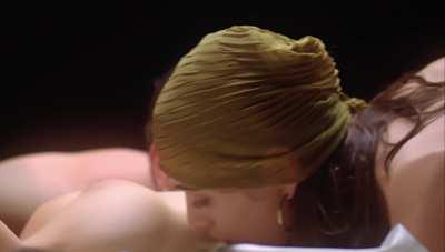 Alyssa Milano.Embrace Of The Vampire. 1995