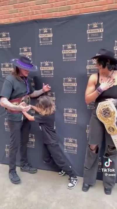 r/SCJerk member confronts Dominik Mysterio