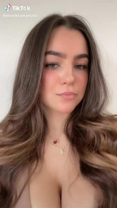 monikkamancini