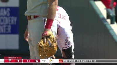 [Highlight] Nick Castellanos extends his hit streak to 17 games, tying Altuve for the longest streak this season