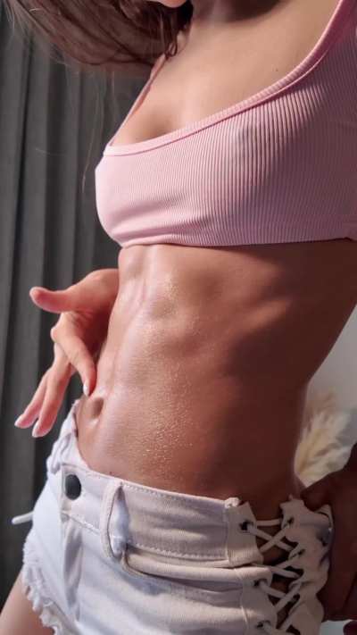 Do you think my abs looks sexy on me?