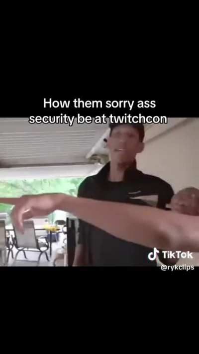 Have to bring this back since what happened to Emiru, at Twitch Con😔