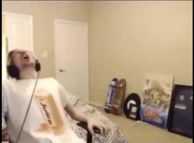 Anyone remember what was going on in this original clip? I’m new here.🗿