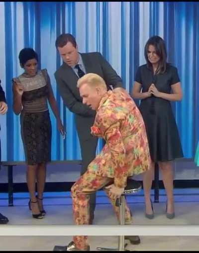 Show host dies inside