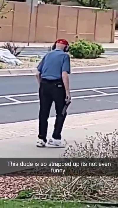 HOSS IS ON PATROL, DON'T TELL BARB! GOBBLESS! 