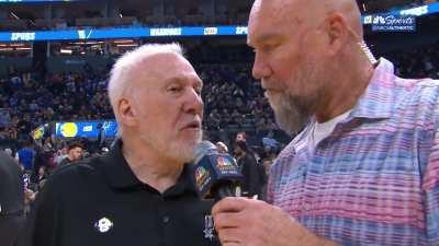 [Highlight] Sideline Reporter Tom Tolbert asks Coach Pop What His Favorite Animal is: 