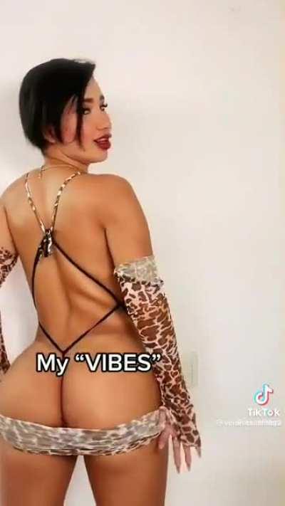 Veronicadambar2 / Criollanna / annafitbgo