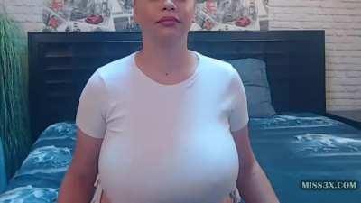 busty mom is waiting to show her huge natural boobs