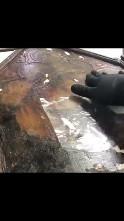 Restoration of the Ave Maria icon