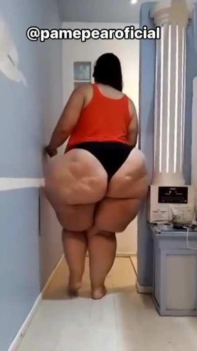 Pame huge booty 