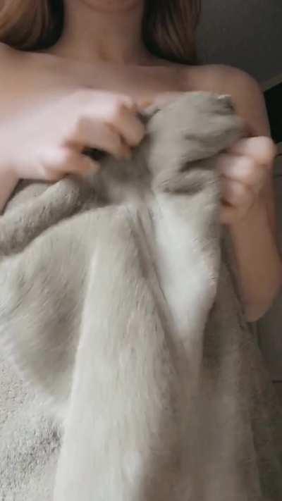 Slow-mo towel reveal🤫