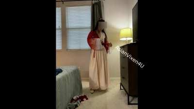 Felt like Mulan taking off my hanfu. As a side note, I really love this song