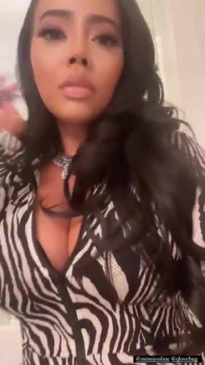 Angela Thick AF 🔥