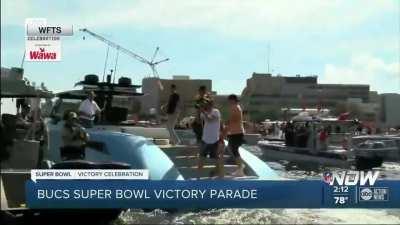 Tom Brady completes one last pass before the off-season