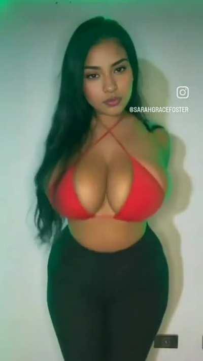 @Sarahgracefoster (big tits) 