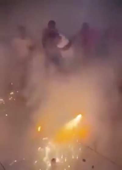 Dostum bu evde ne oluyor ?